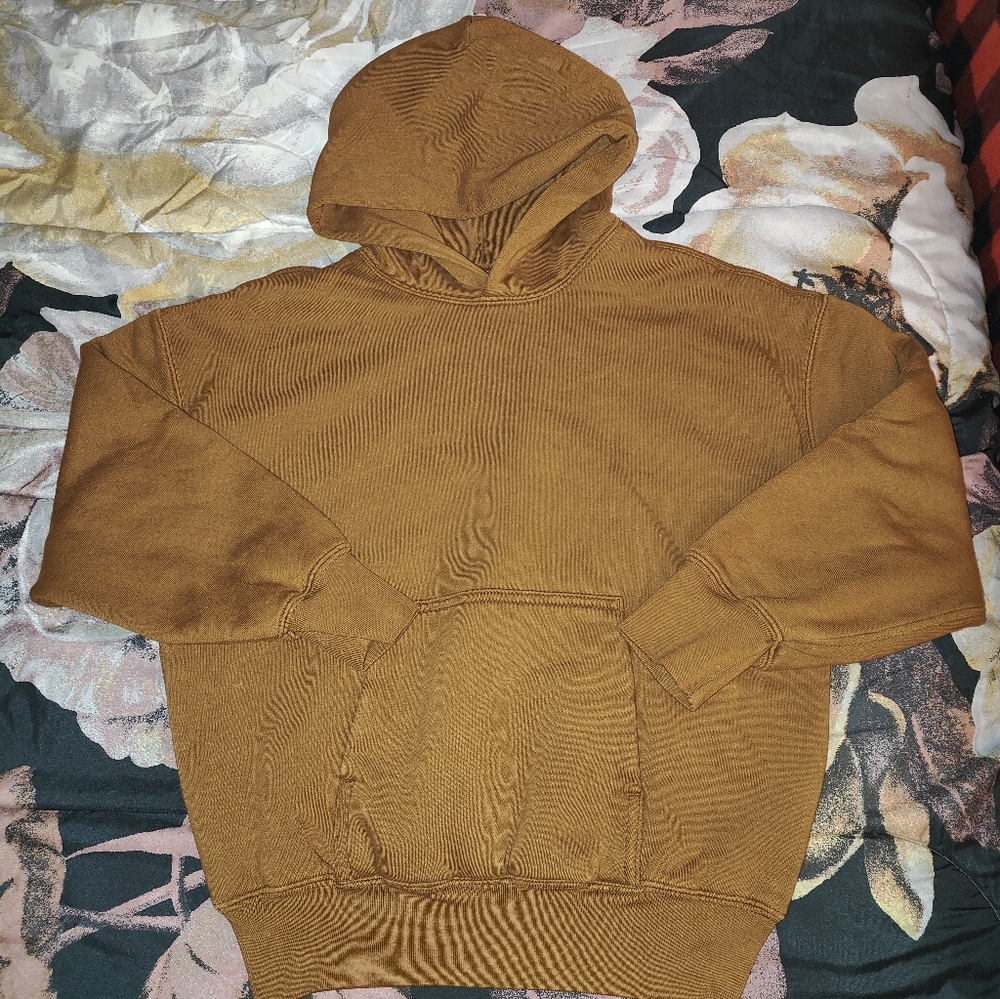 YEZZY GAP COLLAB NWOT KIDS LARGE RUNS LIKE A MEDIUM